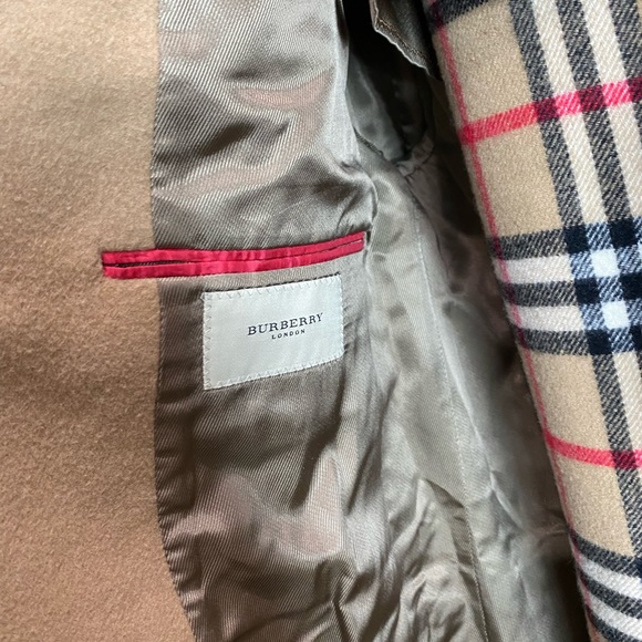 Burberry men’s Coat 44long with defect - Picture 11 of 15